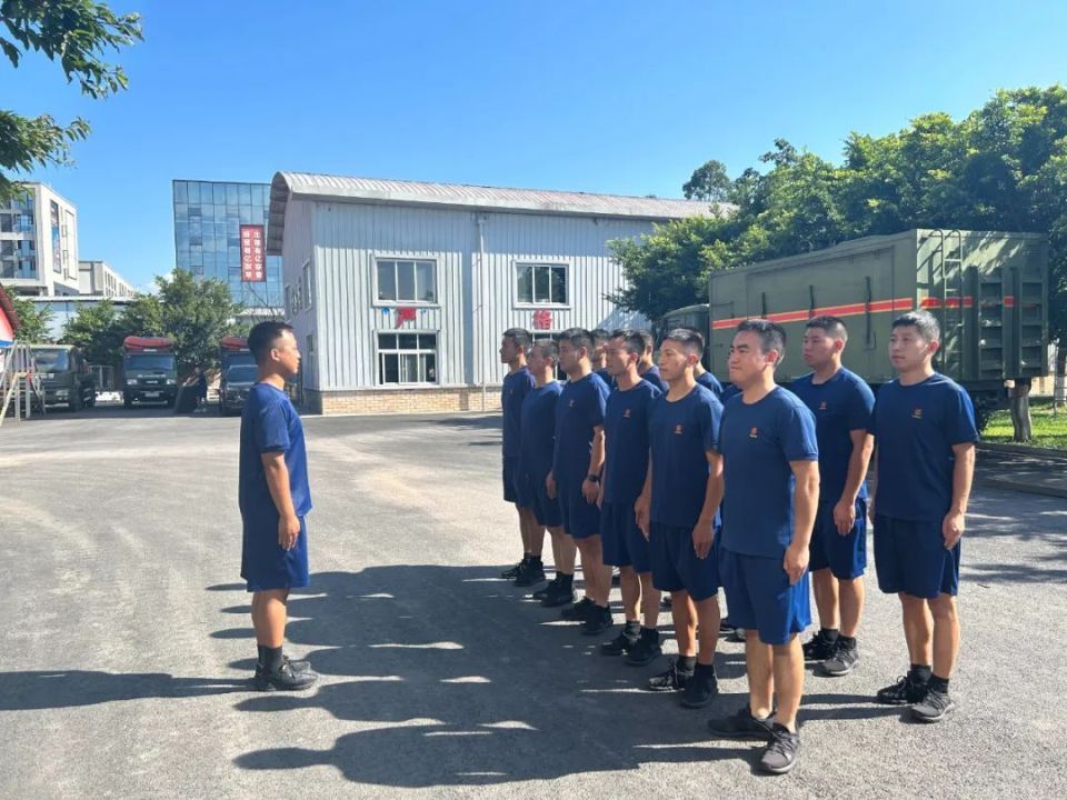 全力以赴：球队全员动员全力以赴备战的简单介绍