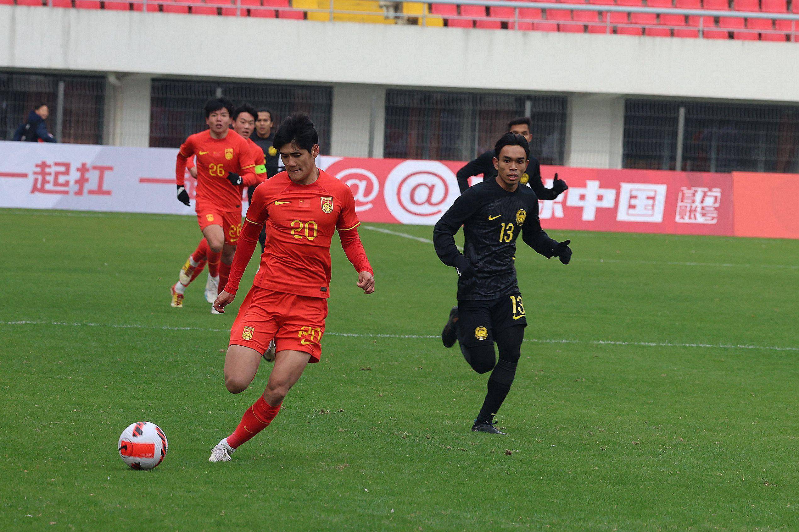 马来西亚羽毛球队绝杀圣安东尼奥马刺,Faker单局斩获MVP焦点之战2025世界赛,锁定晋级资格的简单介绍 马来西亚羽毛球队绝杀圣安东尼奥马刺,Faker单局斩获MVP焦点之战2025世界赛,锁定晋级资格的简单介绍